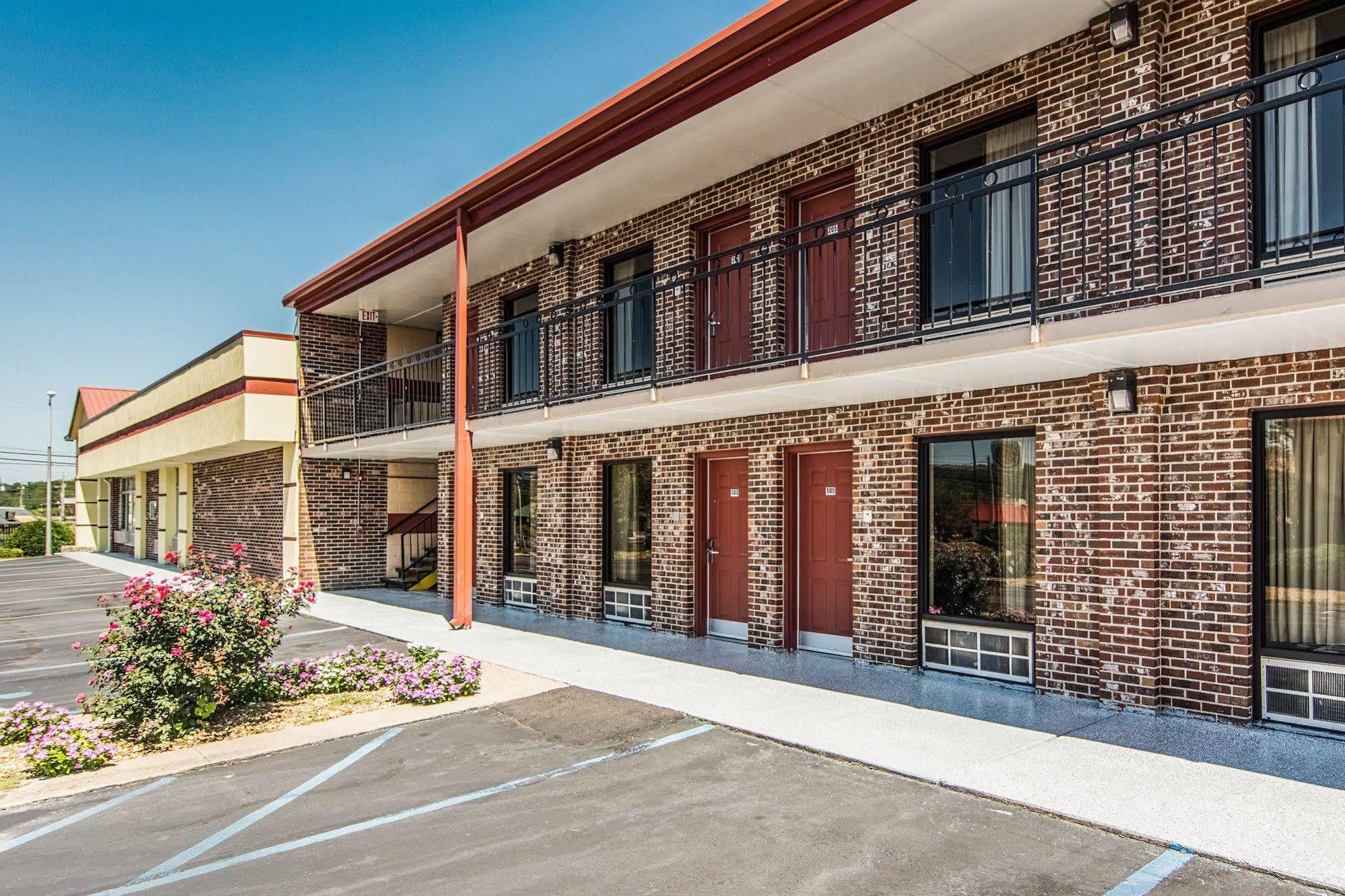 Econo Lodge Fort Payne Exterior photo